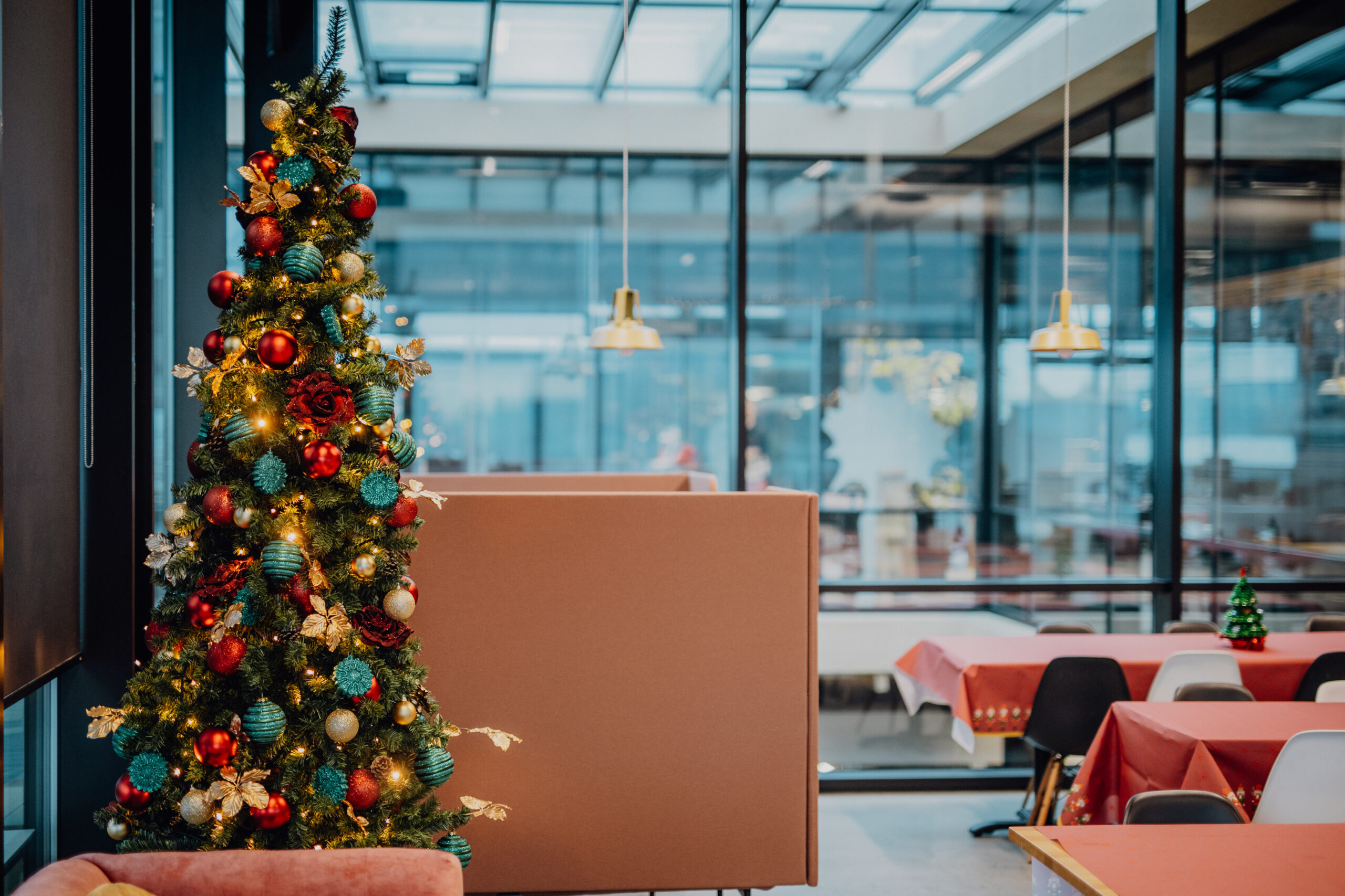 Kerstdecoratie kopen - Kantoren - Kerstversiering - De Kerstdecorateurs