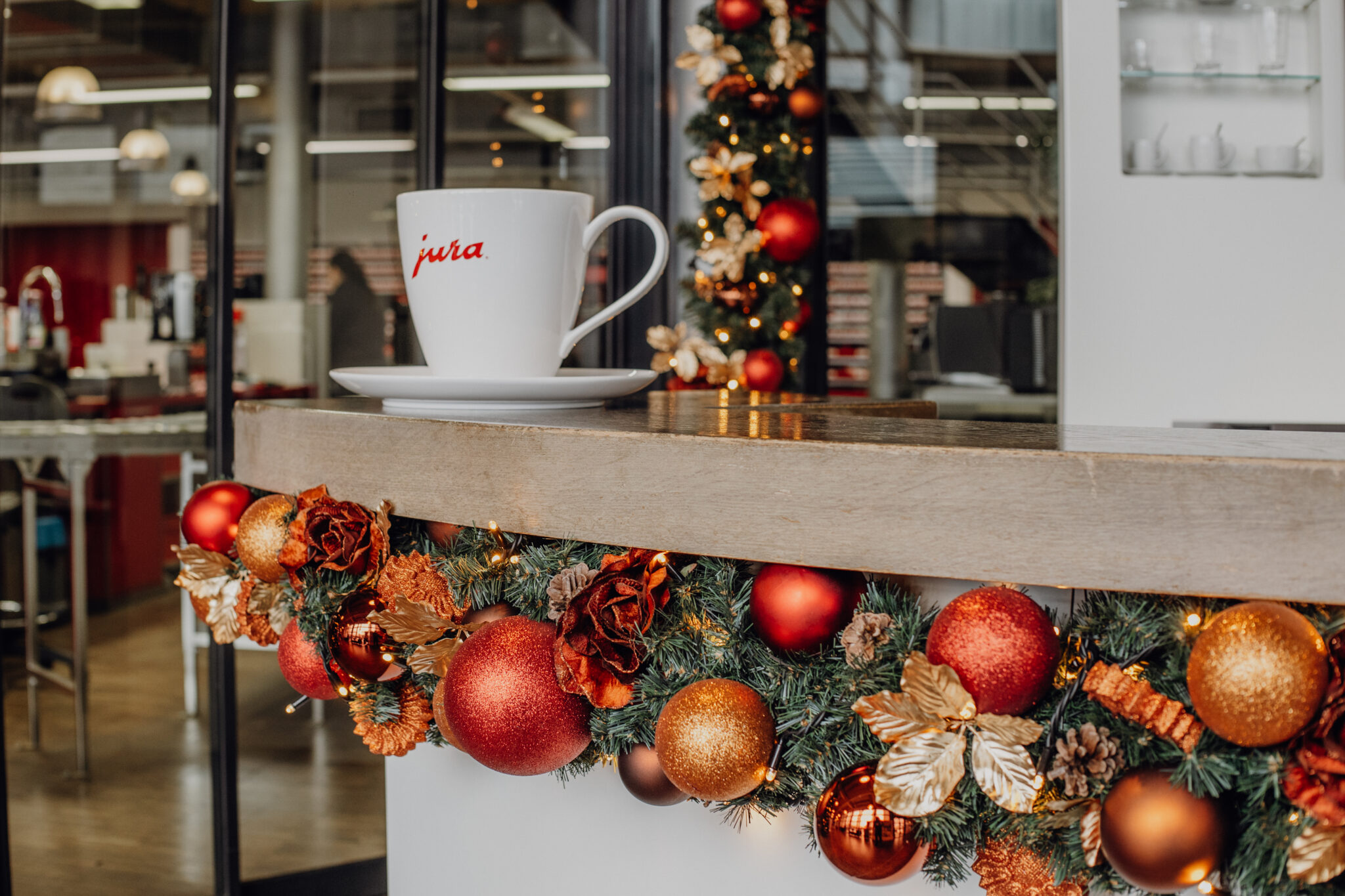 Kantoren Kerstdecoratie kopen - Jura Zoetemeer - Kerstversiering - De Kerstdecorateurs