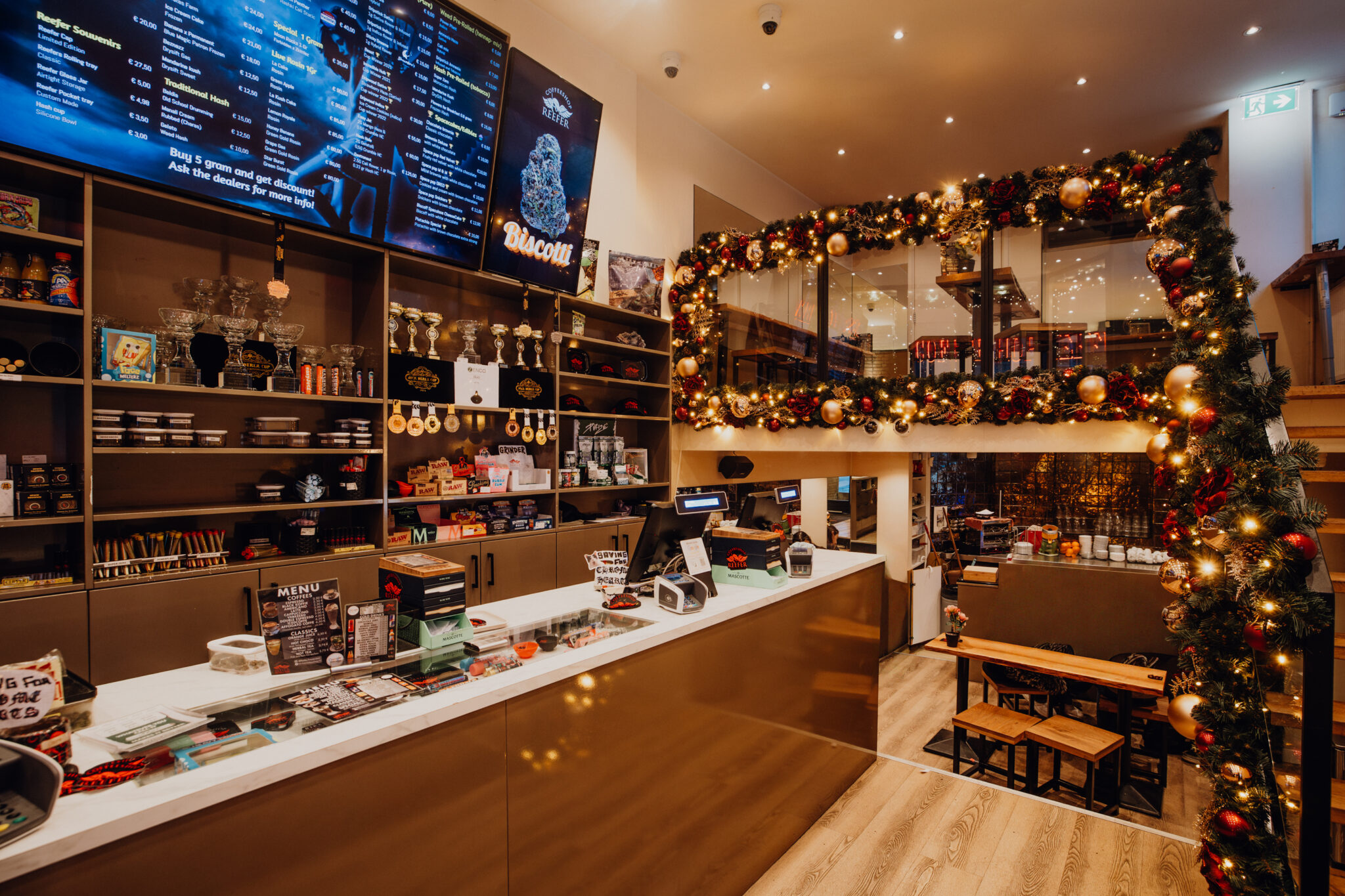 260109 dekerstdecorateurs coffeeshopreefer mvf 30